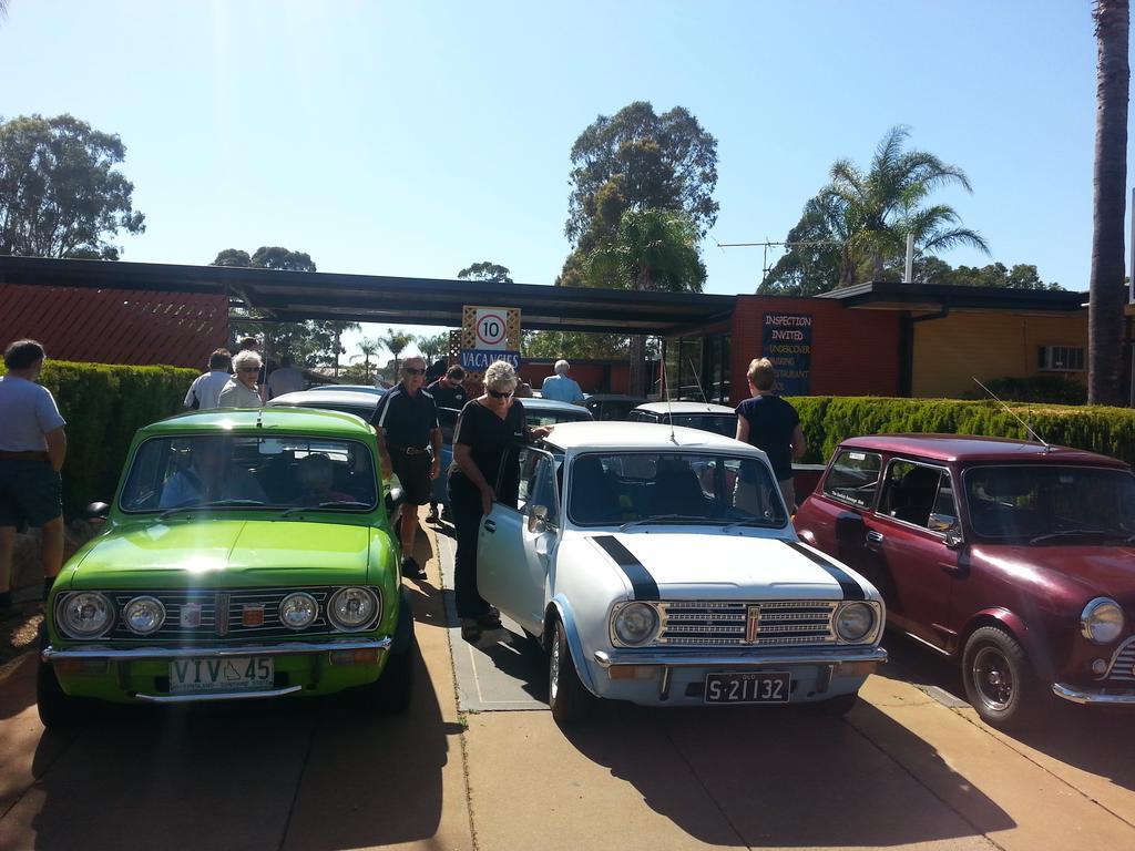 Motel Oasis Kingaroy Bagian luar foto