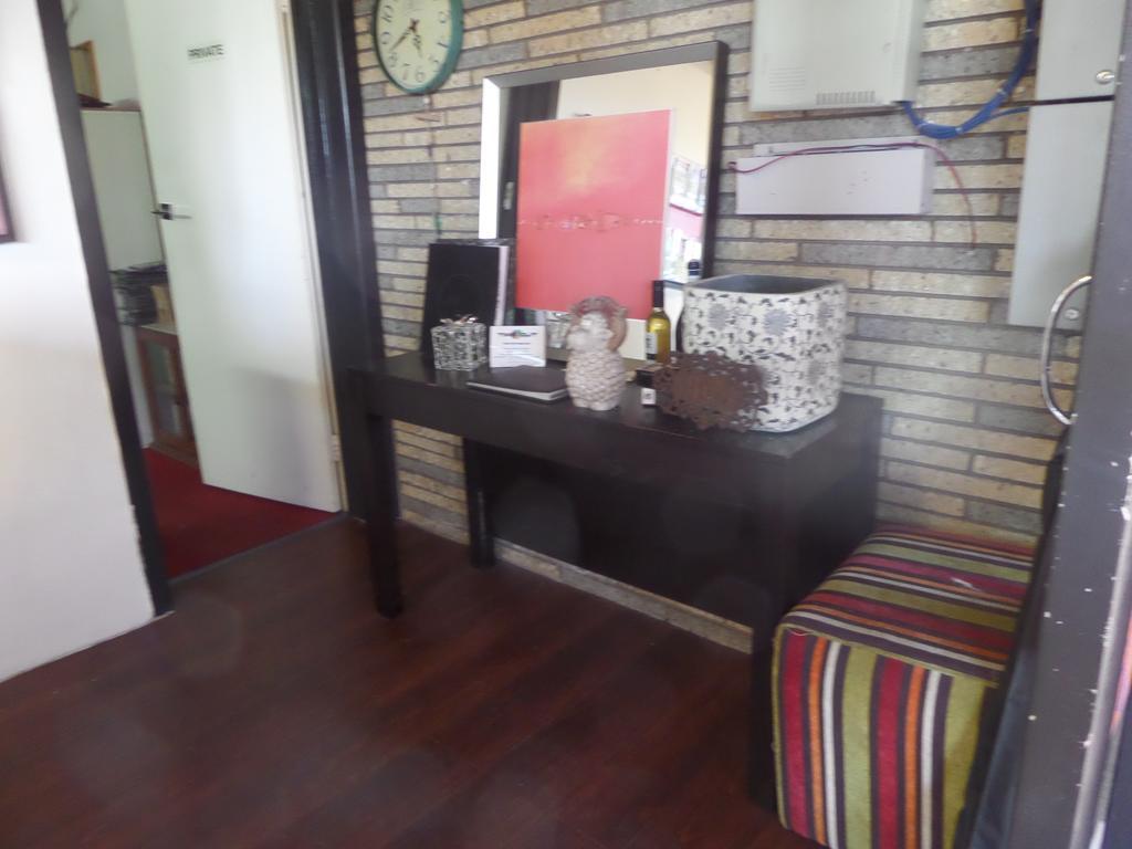 Motel Oasis Kingaroy Bagian luar foto