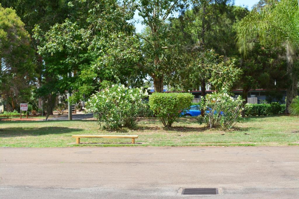 Motel Oasis Kingaroy Bagian luar foto