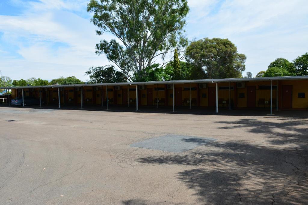 Motel Oasis Kingaroy Bagian luar foto