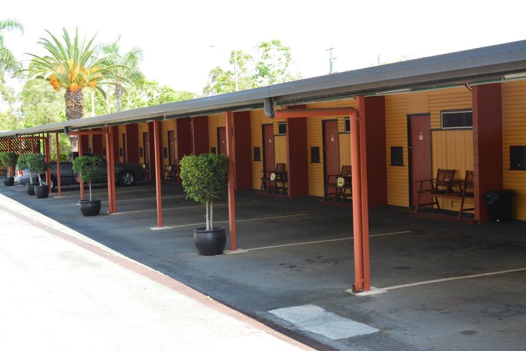 Motel Oasis Kingaroy Bagian luar foto