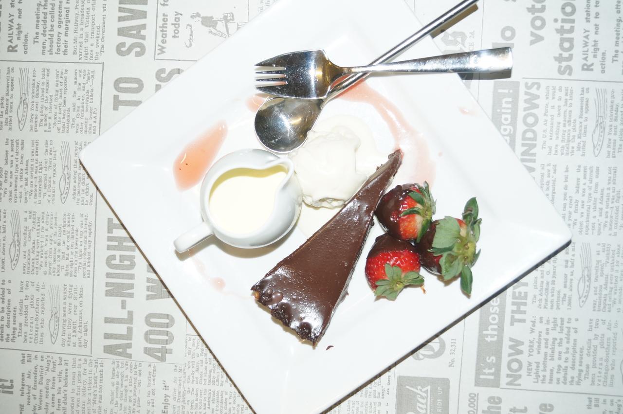 Motel Oasis Kingaroy Bagian luar foto