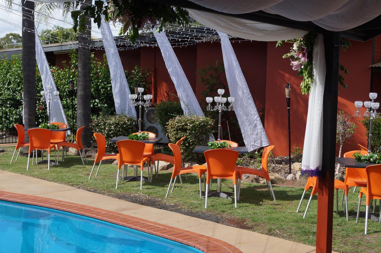 Motel Oasis Kingaroy Bagian luar foto